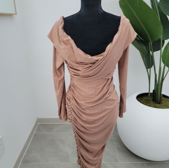 Gibiu Cross Body Rouched Dress - Picture 11 of 17